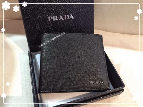 prada saffiano bicolore bifold wallet|Prada Men's Bicolor Saffiano Leather Bifold Wallet, Nero.